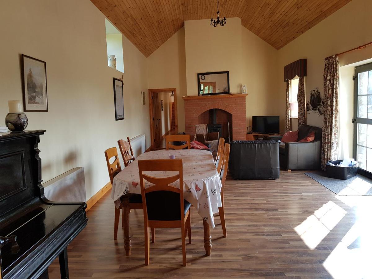 Villa Rathgillen House à Nobber Extérieur photo